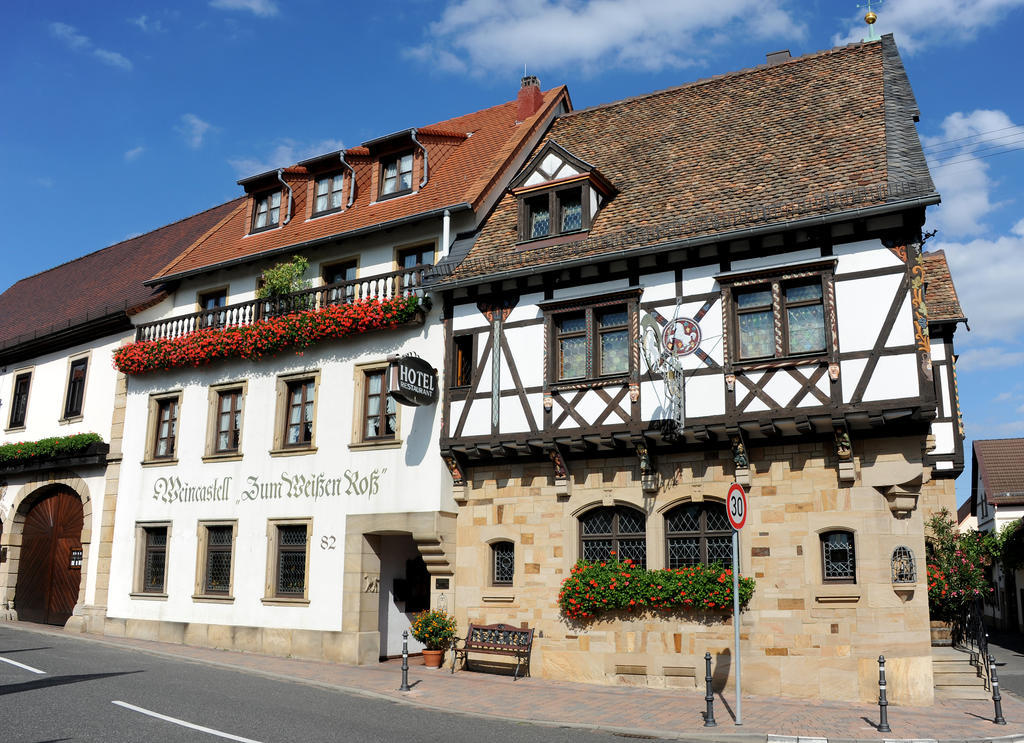 Weinkastell Zum Weissen Ross Hotell Kallstadt Eksteriør bilde